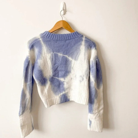 Kendall + Kylie Tie Dye Soft Knit Cropped Cardigan Sweater White Blue Size Small - Picture 5 of 7